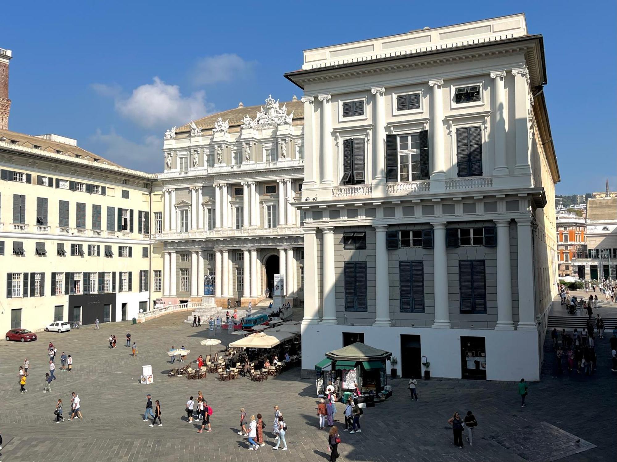 Luminoso Appartamento Nel Cuore Di Genova+Balcone Buitenkant foto
